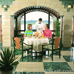 Sonesta St. George Hotel 9